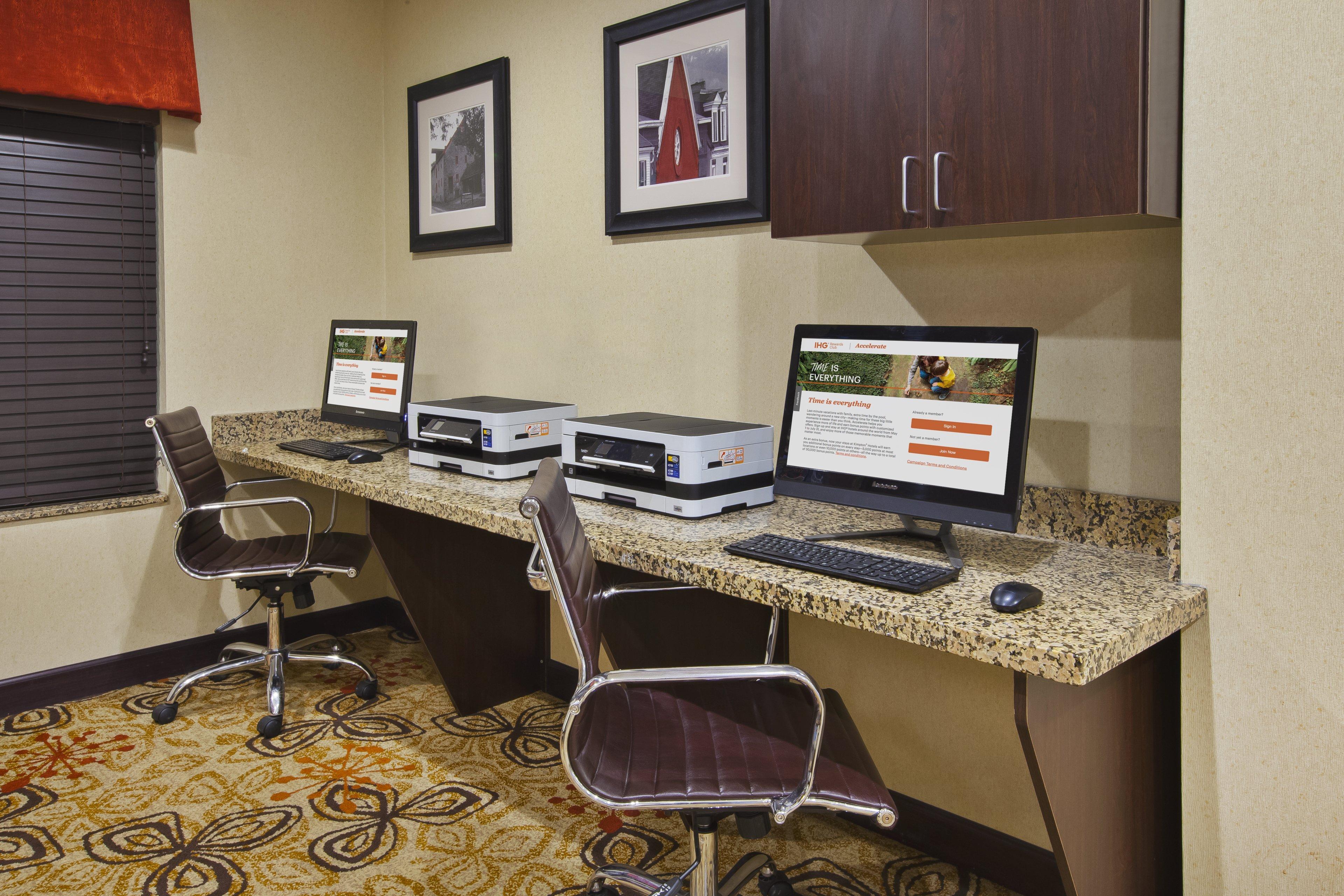 Holiday Inn Express & Suites Washington - Meadow Lands By Ihg Εξωτερικό φωτογραφία
