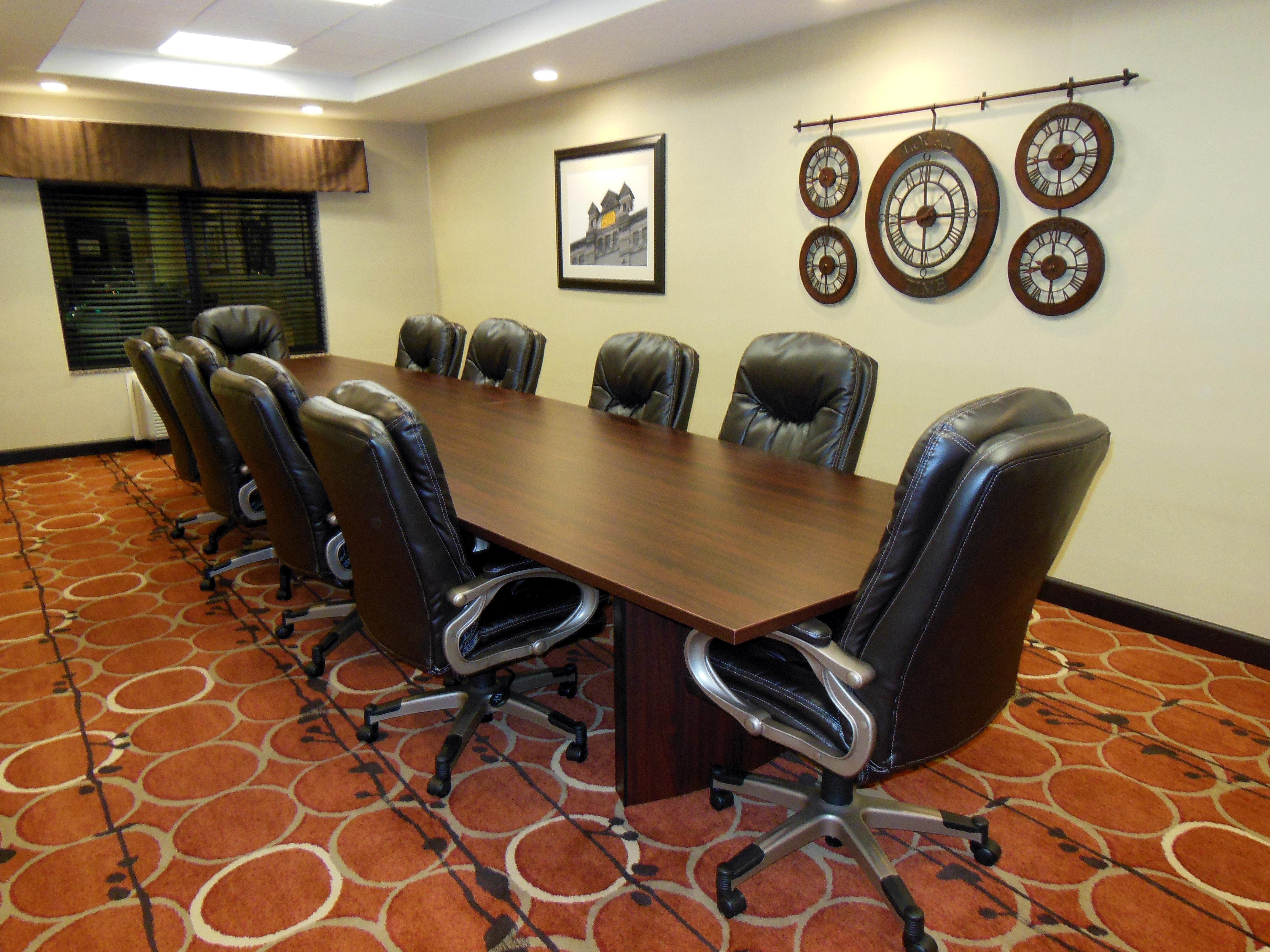 Holiday Inn Express & Suites Washington - Meadow Lands By Ihg Εξωτερικό φωτογραφία